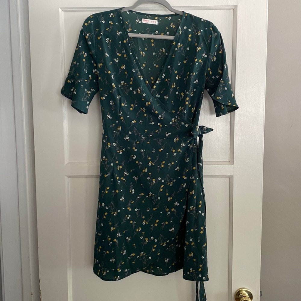 Romwe Women’s Wrap Dress Size S